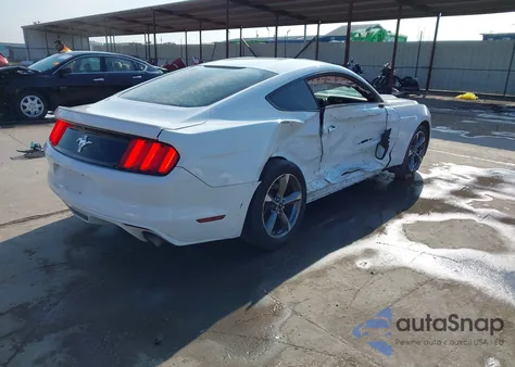 2016 Ford Mustang V6 z USA, uszkodzony, nr VIN 1FA6P8AM4G5215602